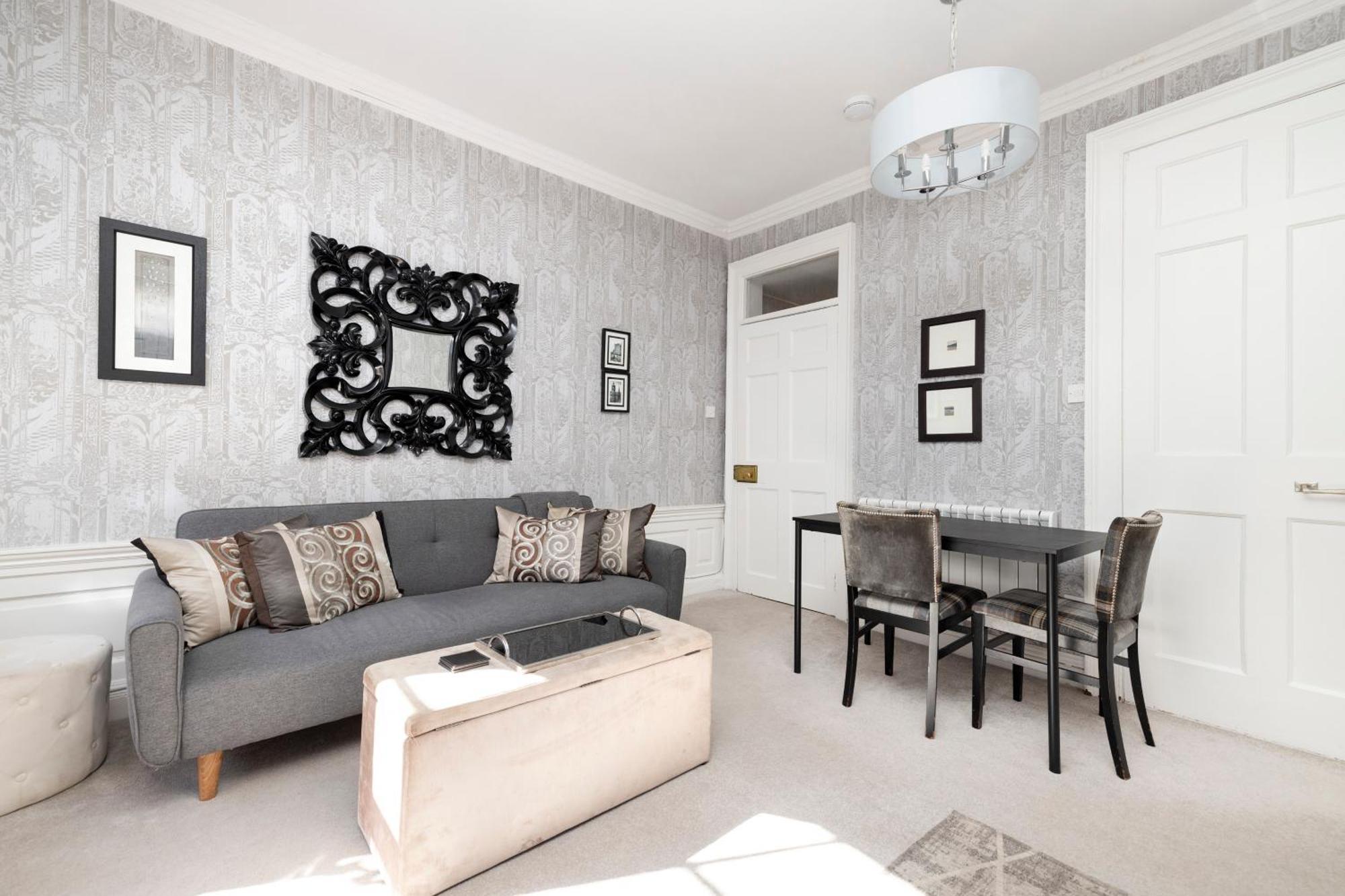Joivy Exclusive Apartment At The Heart Of New Town 에든버러 외부 사진